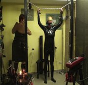 --Unbaendige-- - Komplett in Latex Fashion...