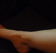 -Jolina- - Ich Creme meine Füße und Beine ein