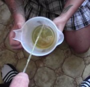 Adult-GonZZo - Messbecher leer gesoffen die Schlampe-NS