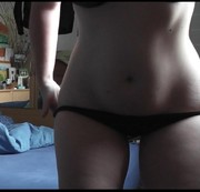 Alignbabe - Ich ziehe mich um: Slip mal wieder schwarz