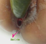 Ana-L-ena - feuchter Spaß mit der Gurke