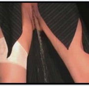 AnalLoveri - Stehend durch Nylons Pissen