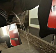 Analstute20 – Bahnsteig Piss