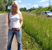 AnnabelMassina – Perversester Public Jeanspiss ever direkt an der Straße