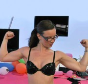 AnnikaBond - Muskeln pur