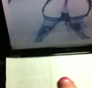 Arno45 - Abspritzen auf geilen Arsch