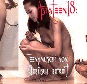 AsiaTeen18 – Teenymuschi von Gebüsch befreit!