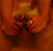 BD-Footmodel - Footjob in Badewanne