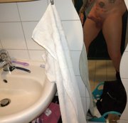 Baby—Love – Voll geil im Badezimmer meinen geilen Schwanz durch gewichst und voll geil laufen lassen  4K