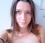 Bea_Rose - WOW! Mein erstes Mal und dann bin ich gleich 2x  gekommen!