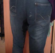 Blasflittchen – In der Jeans beim putzen gepisst
