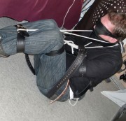 Bondage-boy - Hilflos in der Zwangsjacke