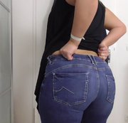 BonnieBanx – Jeans-arsch Lover!