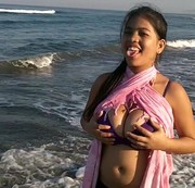 BumBumBunny – Sexy am Strand