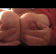 Busty-Babs6666 - Nippelmasage