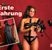 ChristyLey - Erste Erfahrung- Sklavin