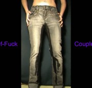 CoUpLe-Of-FuCk - In Jeans gepisst