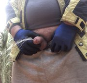 Cockcall - Mit Handschuhen im Wald ???? Pissen ????
