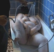 DER-BULLE - Princess Bella Rossi - ABWASCH