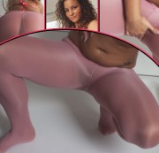 Delina - Durchsichtige Nylons für geile Pussy Spanner!
