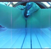 DoctorJekyll - Vibrator Spass mit Creampie im Solarium