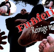 Dominique-Plastique – Fußfetisch – Reinige meine Füße