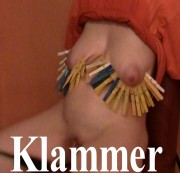 Don-Bizarro - Sklavin mit Klammern an der Brust