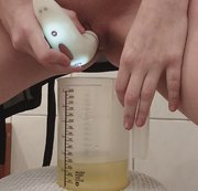 Elisa_ – Pissen- Wichsen- Brüste- Pissen
