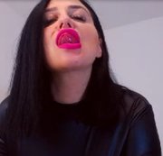 EngelRanya – Spiele mit meinen großen Titten in meinem sexy schwarzen Latexkleid