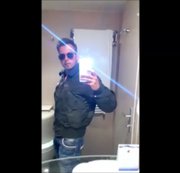 Fetisch-Phallus – Geil in der Hoteldusche gewichst