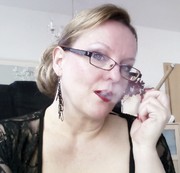 FetischHautnah - Heftig verbale Erniedrigung eines Versager-Cuckold !