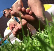 FetishCoupleX – Little weak man destroyed by Giant Male feets outdoor while he smoking shisha
