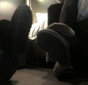 FindomMistressJenny - Von UGG Boot ignoriert
