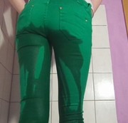 FraeuleinJones - Grüne Hose unter Wasser gesetzt