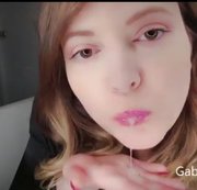 GabrielaSyren - Wichs zu glänzenden Lippen!