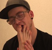Gays4Boys – Video 030 – Geil Geblasen Mit Sperma Gewichst und Füsse Lecken Cam 2 Teil 2-4