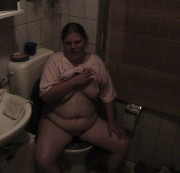 Geile-Fick-Maus - Auf dem WC Pissen