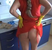 Geiles_Intimpiercing - Knallenger glänzender Kittel und geile Titten