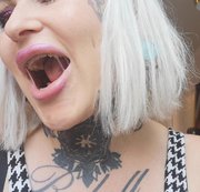 GoddessVenus – Zahnspangen Fetisch!