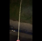 Greggibond - am Frühen Morgen mit vollem Druck vom Balkon gepisst