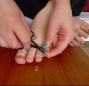 Gwendoline87 - Fussnägel mit Nagelschere geschnitten