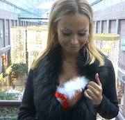 Hailey-B - Sexy Santa - Mein erstes Mal im Einkaufshaus!