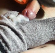 Heiss-und-Feucht - Stinkesocken und Geiler Fussjob damit