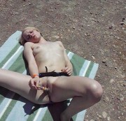 Heiss-und-Feucht - Lolly Masturbation auf Mallorca