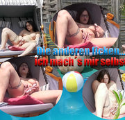 HollyBanks – Die anderen ficken, ich machs mir selbst
