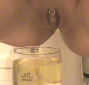 HotDirtyPussy - Natursekt User-Wunsch (über 0,5 Liter)