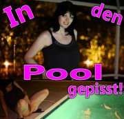 HotRide82 - In den Pool gestrullert