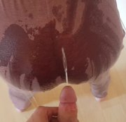 Hot_Mel – Userwunsch: In Jogginghose vollgepisst
