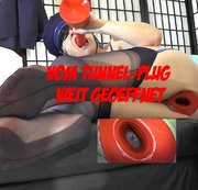 Hotvaleria - Vom Tunnel-Plung weit geöffnet