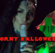 Hümeyra-Ophelia - Horny HALLOWEEN